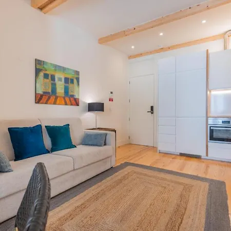 Apartment Cozy Near The River I